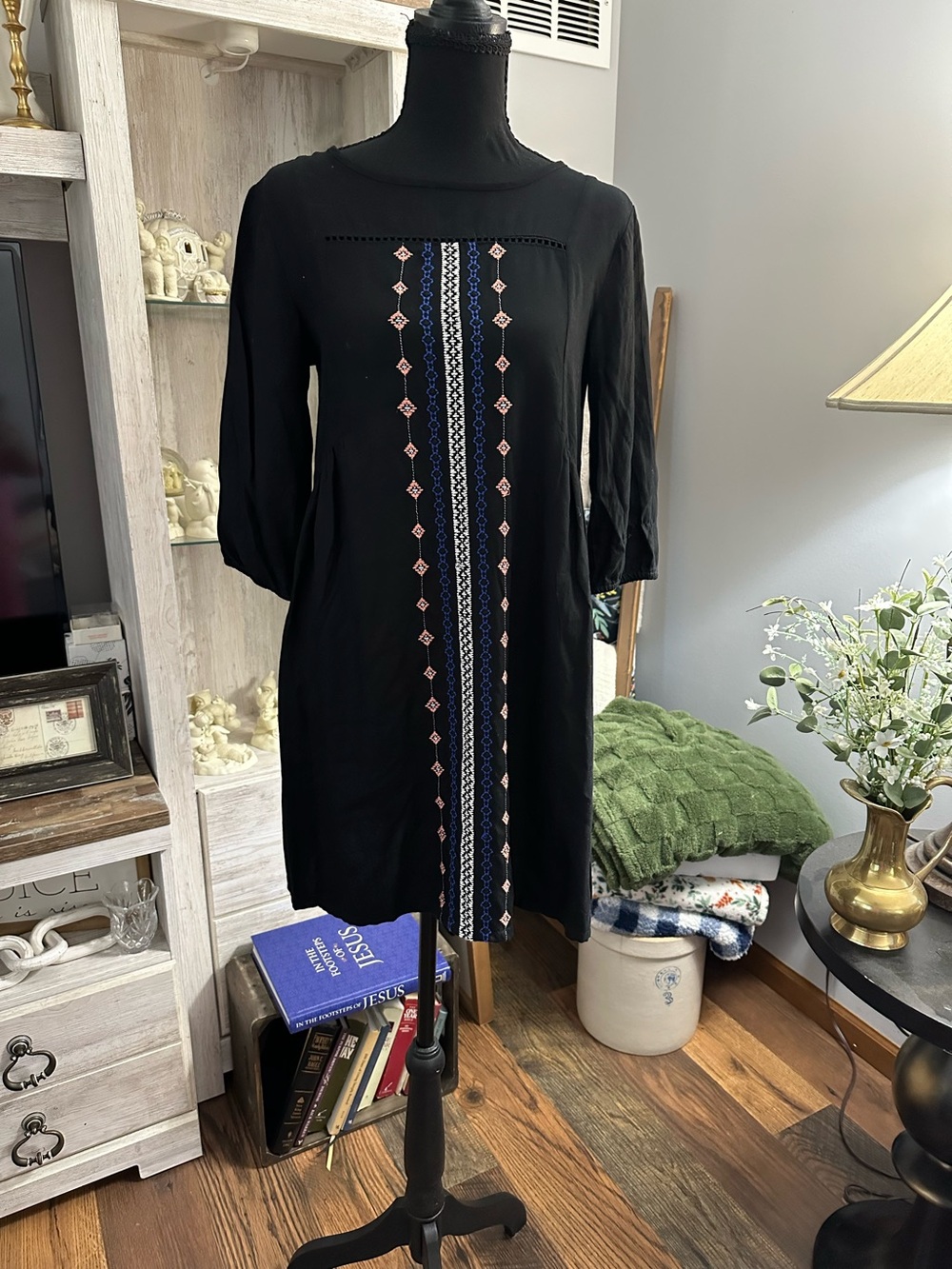 Old Navy Black Long-Sleeve Shift Dress with Embroidered Center Panel